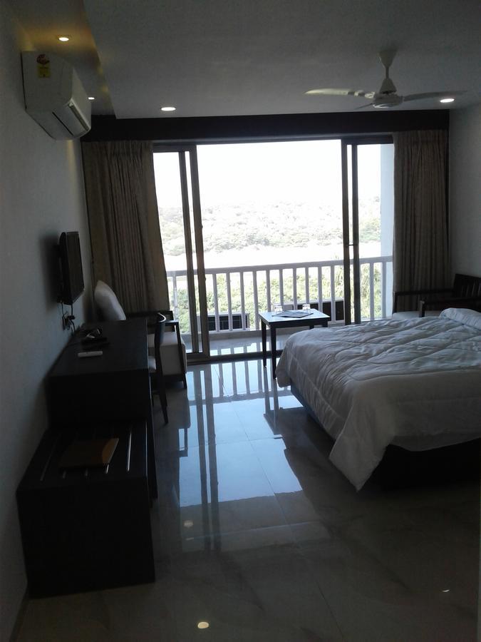 The Meera Hotel Derol Esterno foto