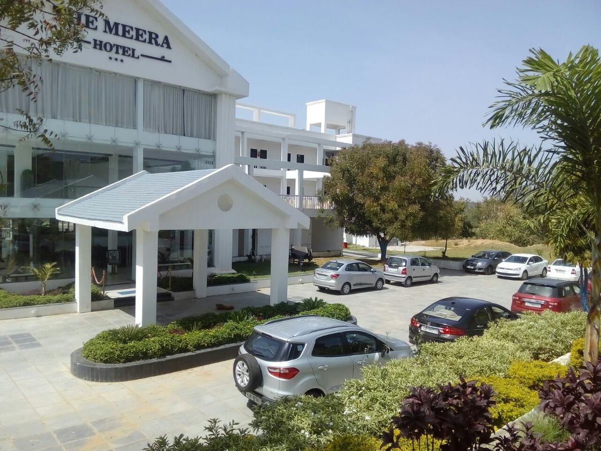 The Meera Hotel Derol Esterno foto
